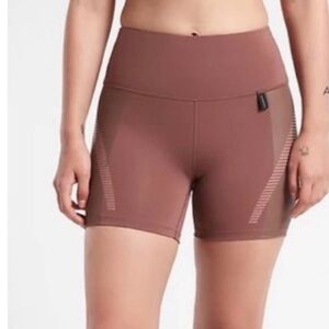 Athleta Allyson Felix legend shortie NWT size 1X